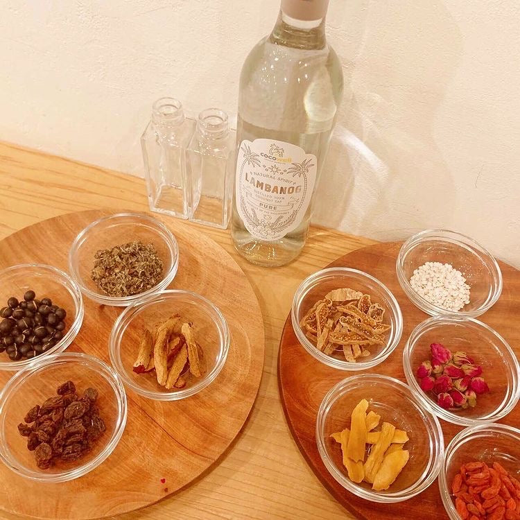 「ココナッツのお酒ランバノグで作る薬膳酒」ワークショップを開催しました!