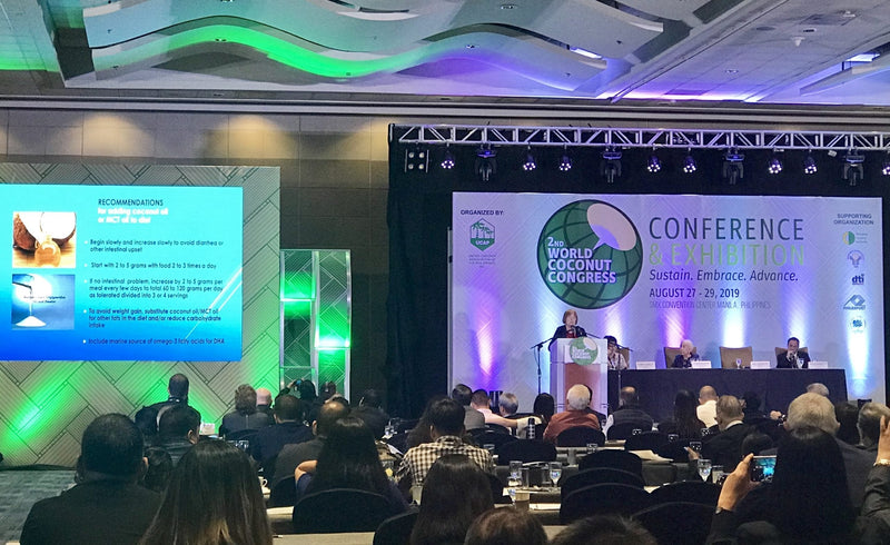 8月はココナッツ月間。