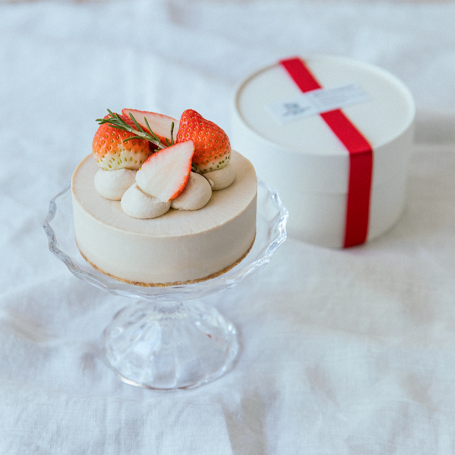 ベリーとココナッツクリームのクリスマスケーキ