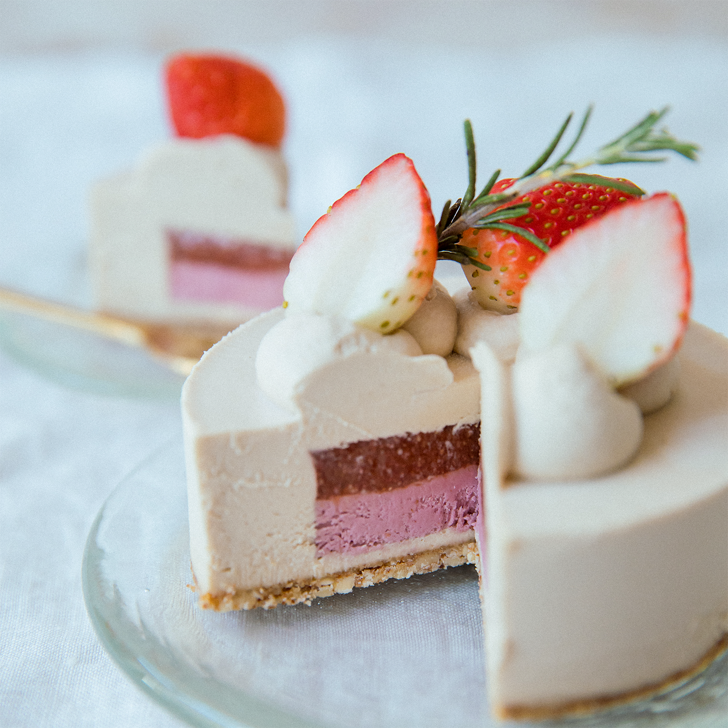 ベリーとココナッツクリームのクリスマスケーキ