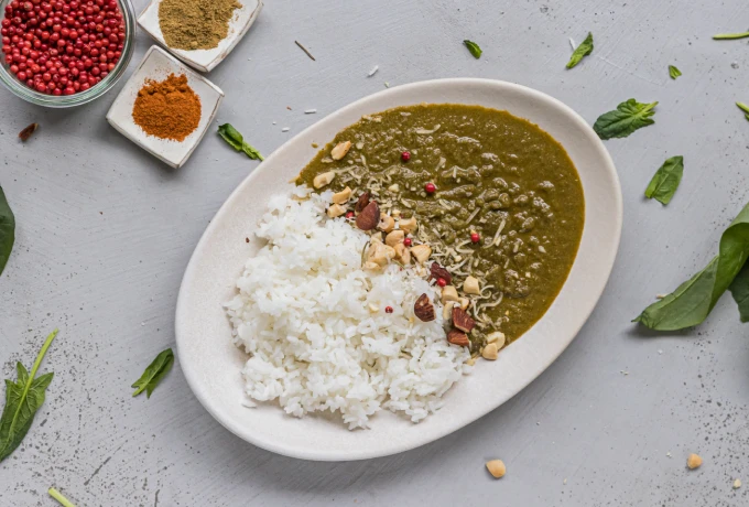 ほうれん草とカシューナッツのカレー