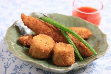 鶏ささみとバナナのココナッツ揚げ
