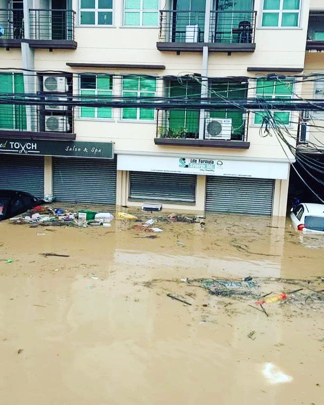 マニラ首都圏を襲った台風22号ユリシーズによる洪水被害