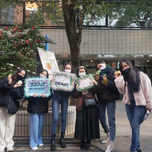 ECC学生たちの集合写真