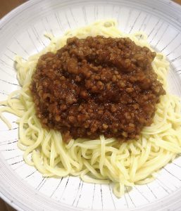 生パスタとミートソース