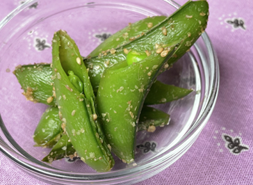 スナップえんどうの塩胡麻和え