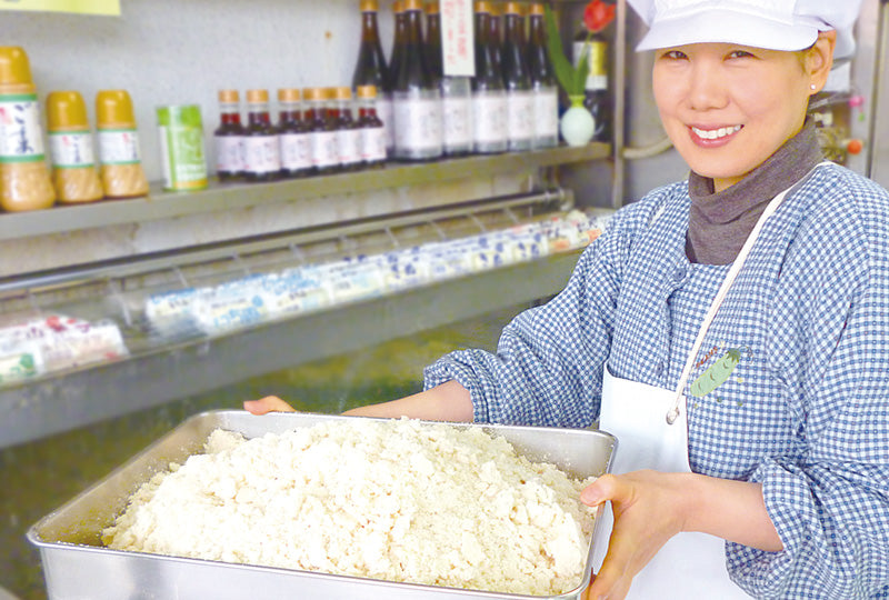 多彩なフレーバーが並ぶ商品棚