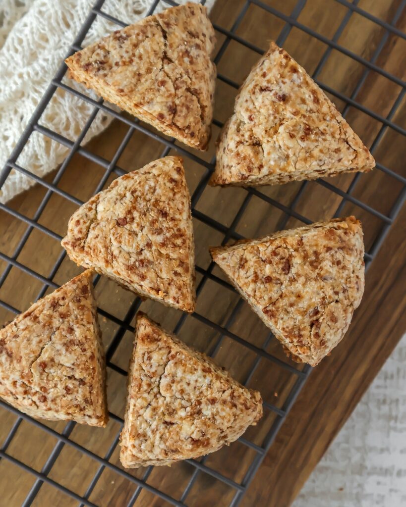 材料シンプルなのに絶品！ココナッツ香るほろほろスコーン