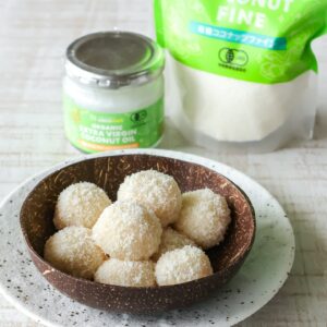 幸せを丸めるおやつ🥥インド伝統菓子・ココナッツラドゥ